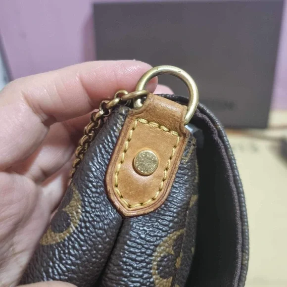 SOLD Authentic Louis Vuitton Favorite MM - Picture 7 of 12